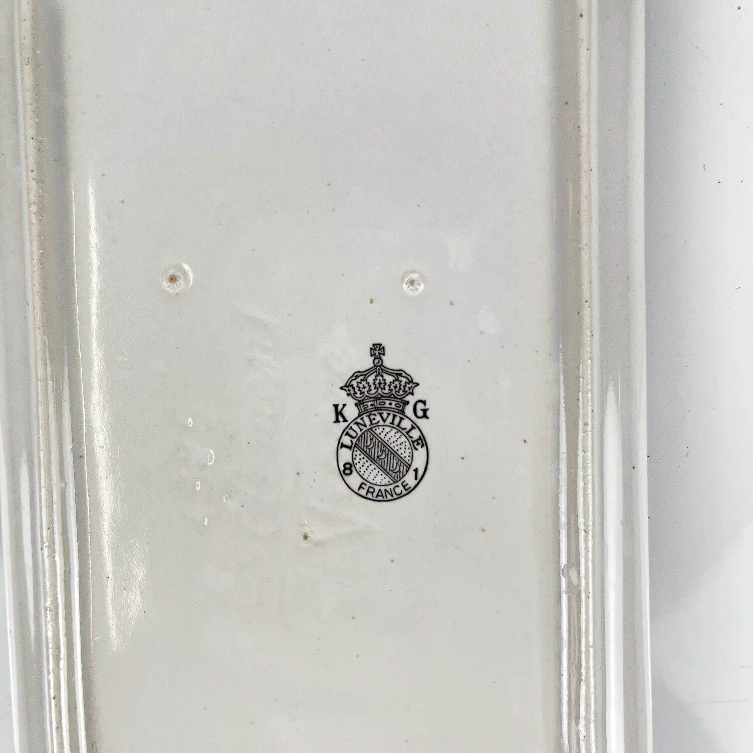 Butter dish KG Lunéville model Réverbère, earthenware