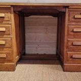 Vintage administration office