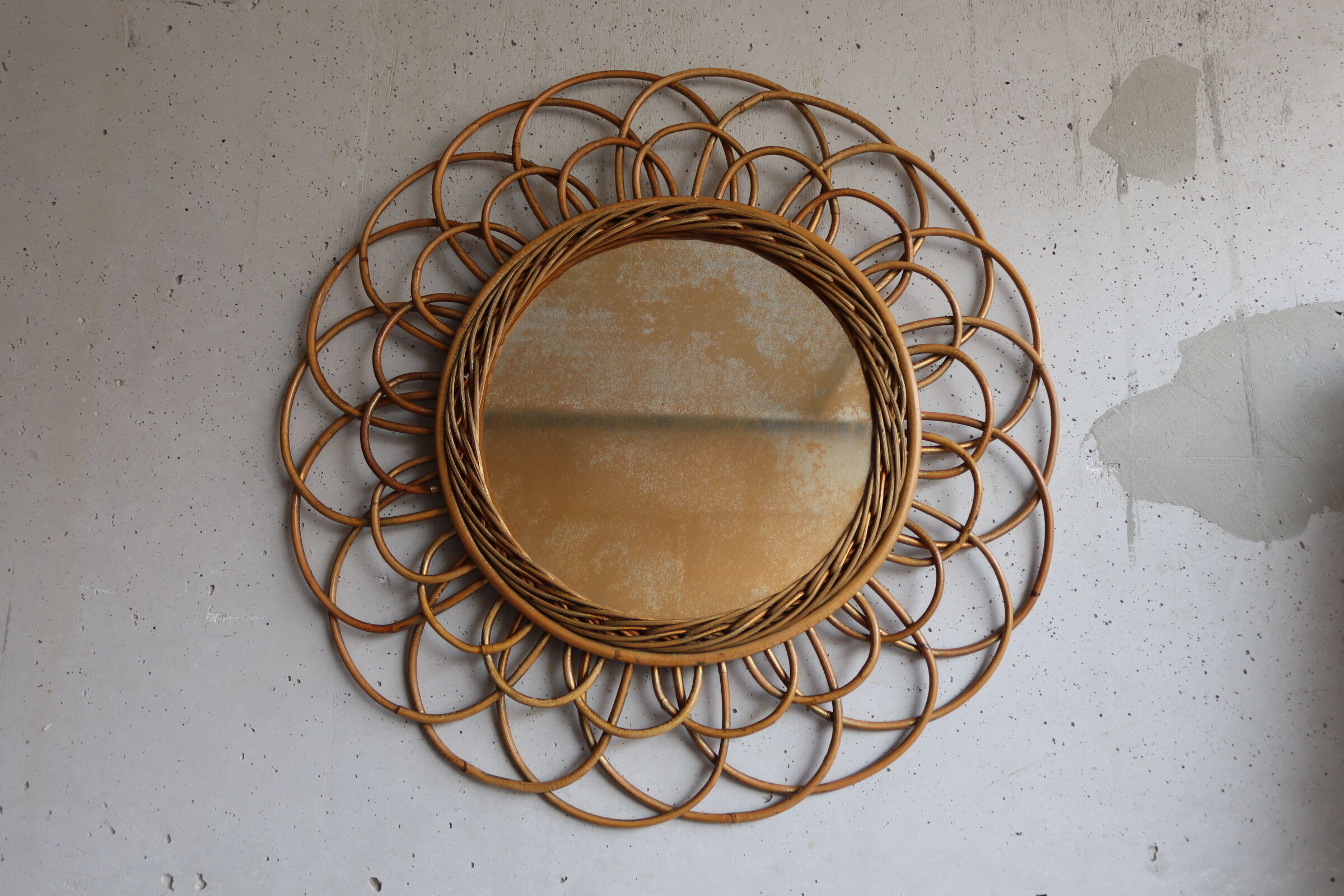 Rattan sun mirror