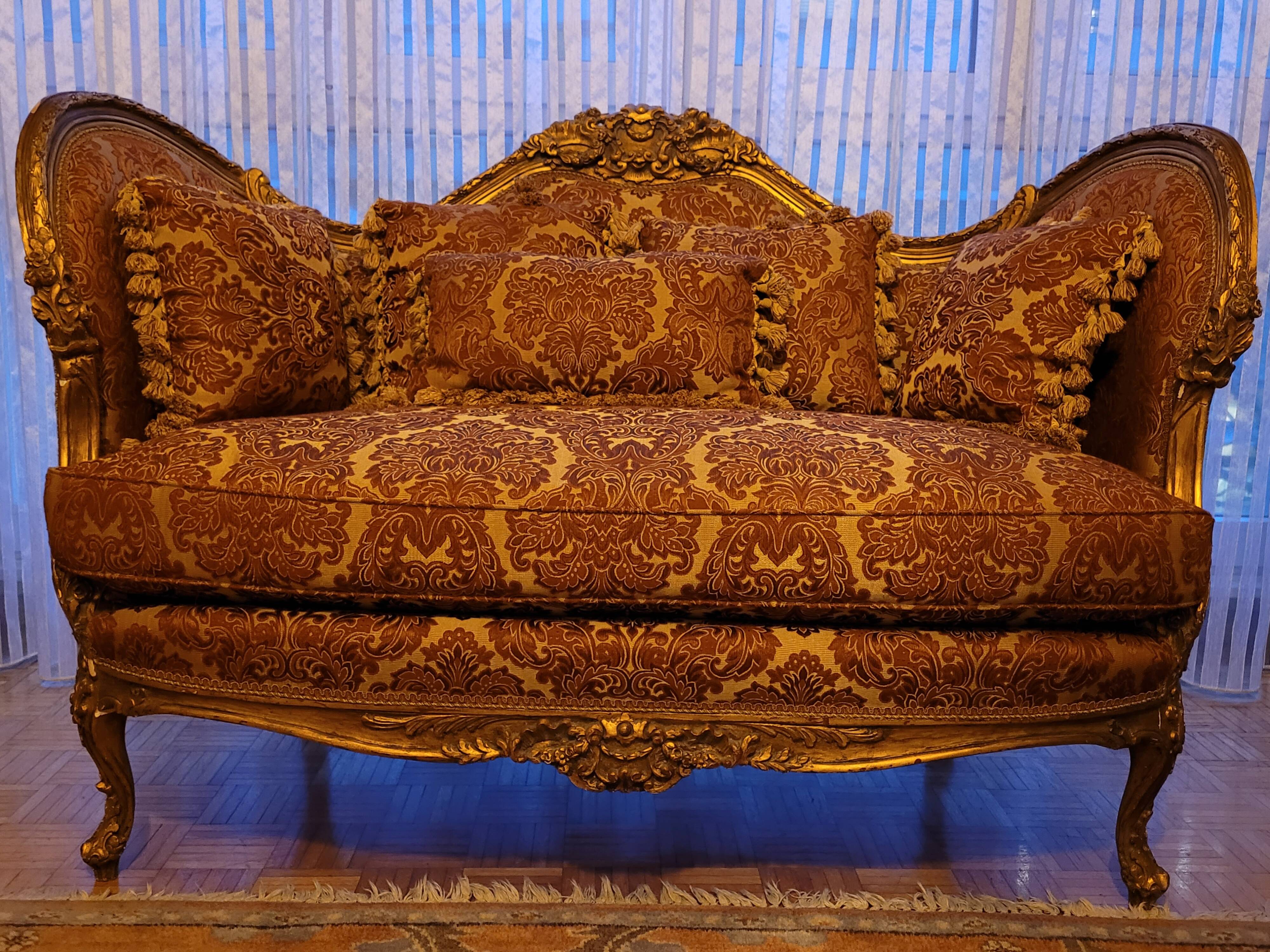 Louis XV style canapé