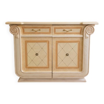 Buffet in classic Italian style, beige lacquered.