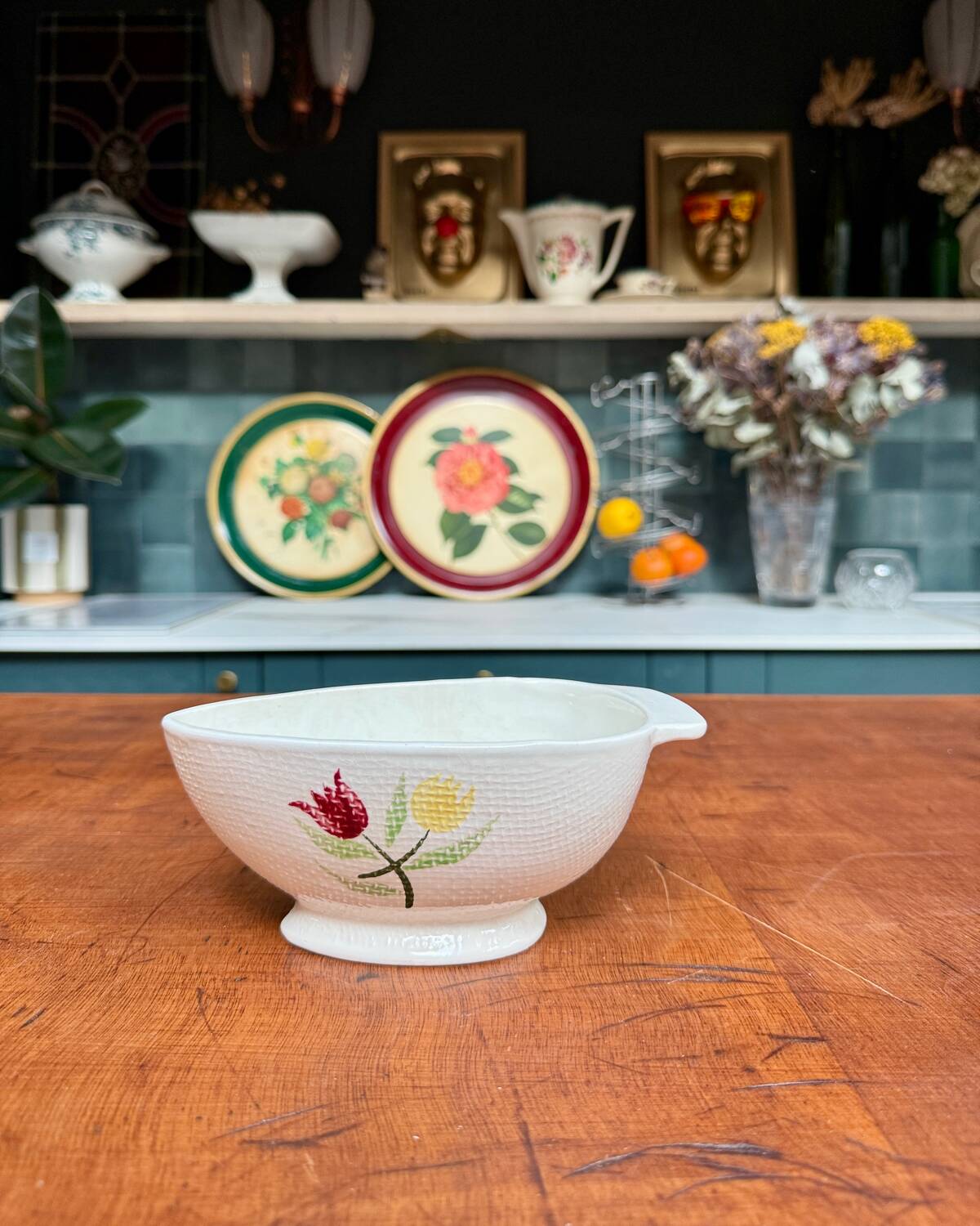 Salins Crocus Sauceboat