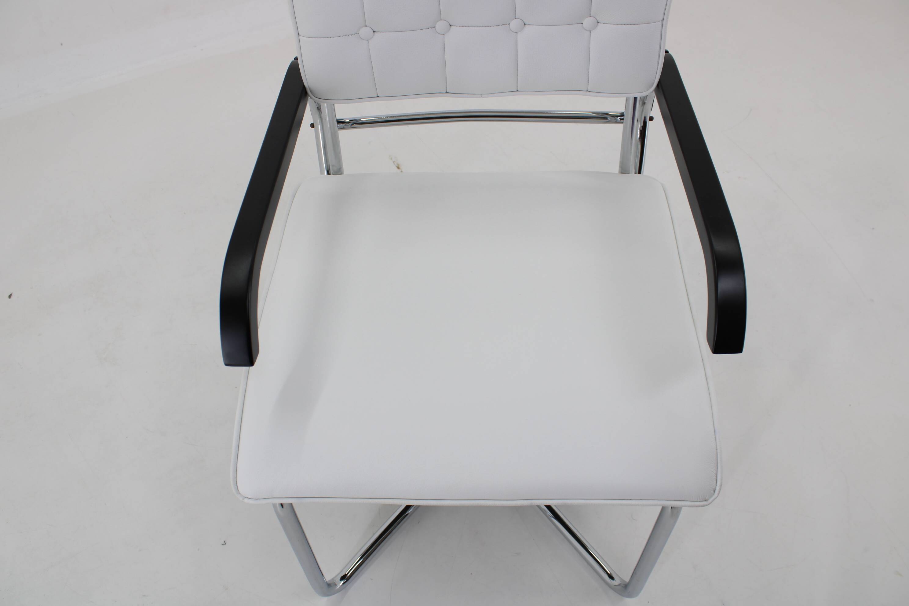 1940s Rare Restored Bauhaus Chrome Plated Adjustable Armchair in White Leather, Czechoslovakia