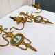 Paire d’appliques bronze doré Wedgwood