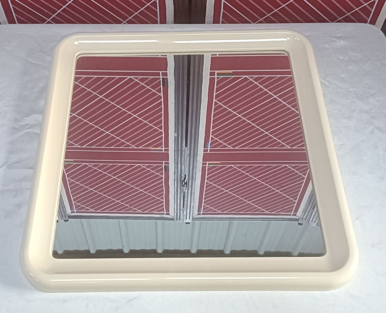 Miroir vintage, cadre en plastique