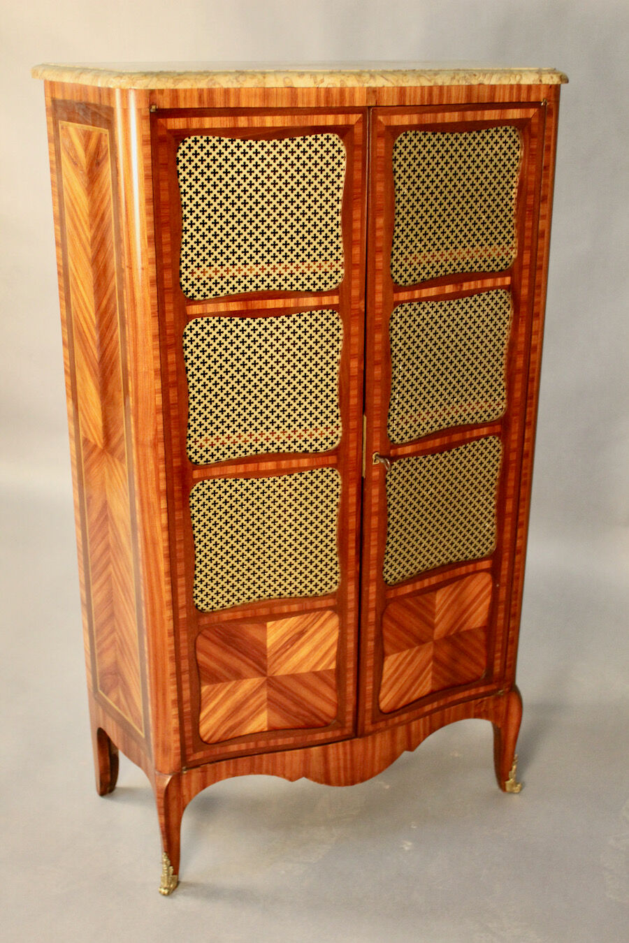 Showcase library mesh marquetée louis xv