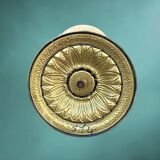 Antique fish-shaped ashtray on a stand in gilded brass and onyx (4.464 kg)