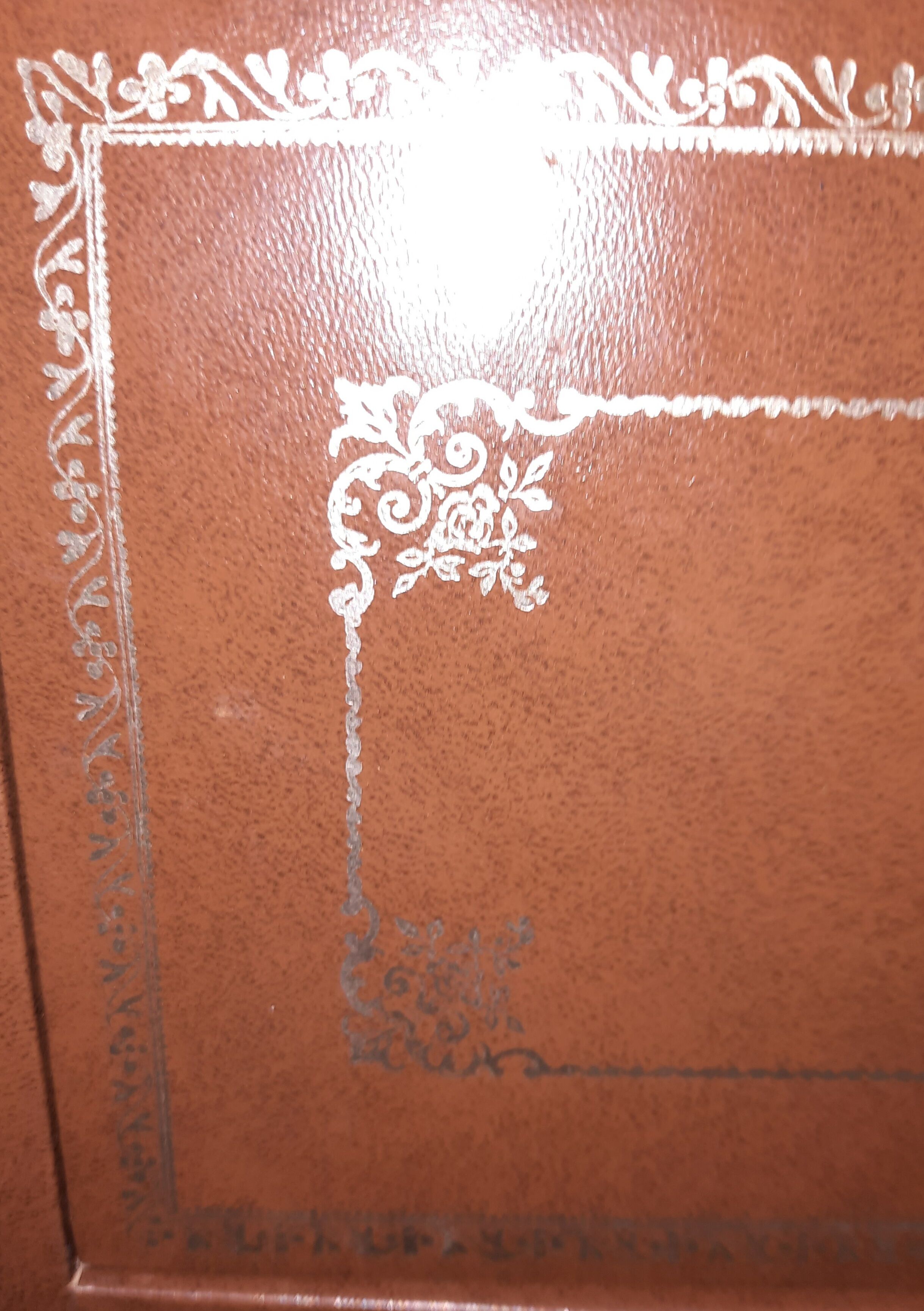 Leather cardboard maker