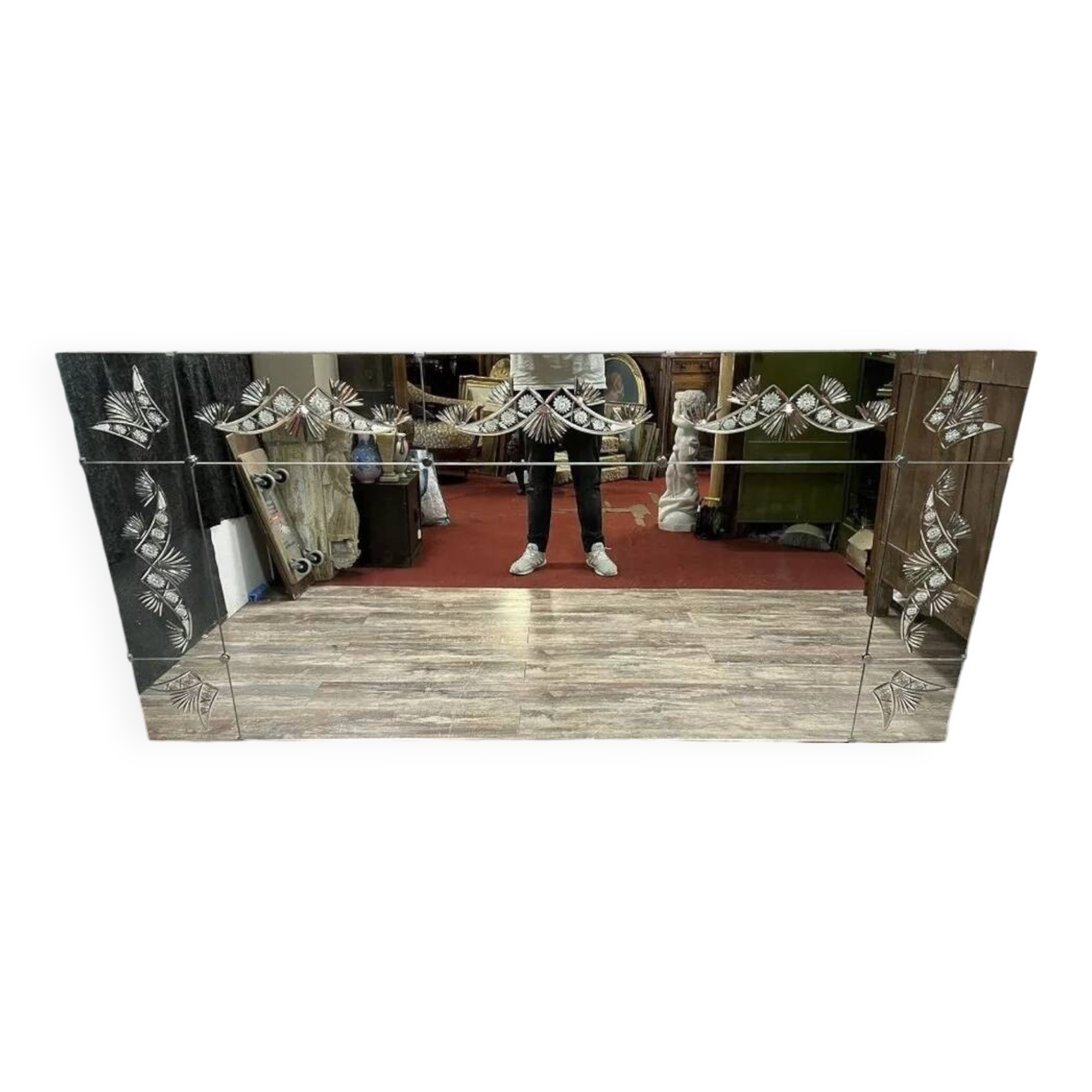 Art Deco style Venetian mirror in chiseled and engraved glass circa 1940