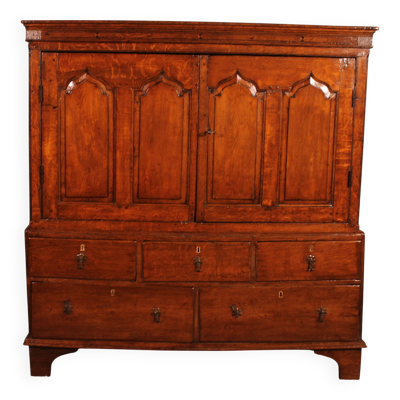 Buffet 2 corps dit cupboard en chêne, XVIIIème siècle