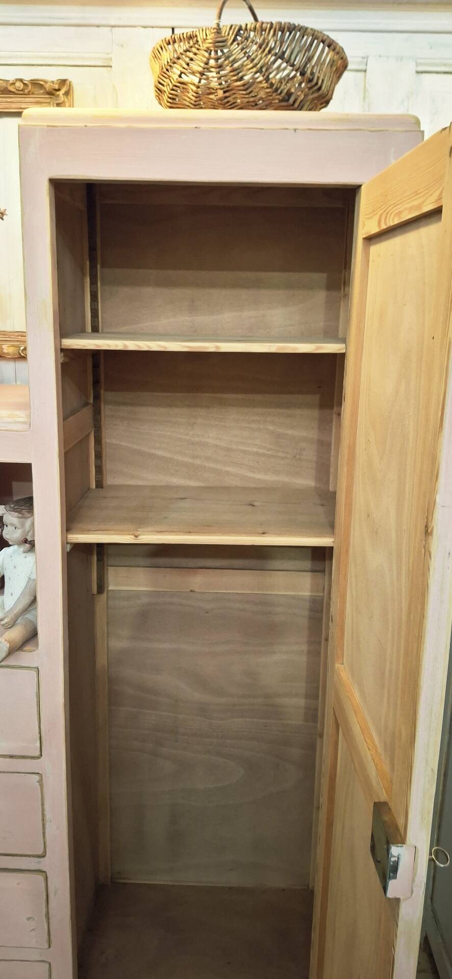 Asymmetrical wardrobe