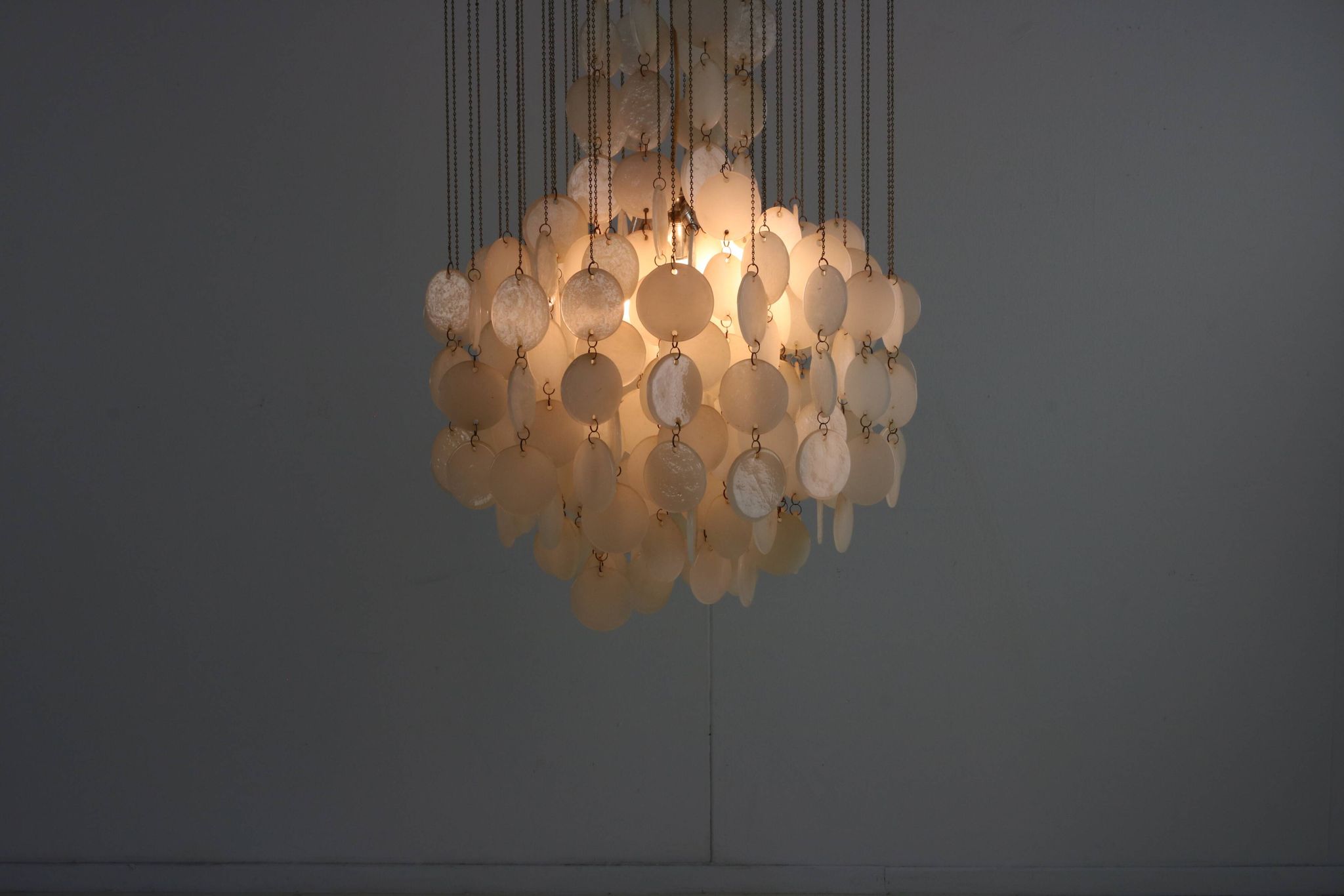 Lustre en pastilles de céramique, années 60