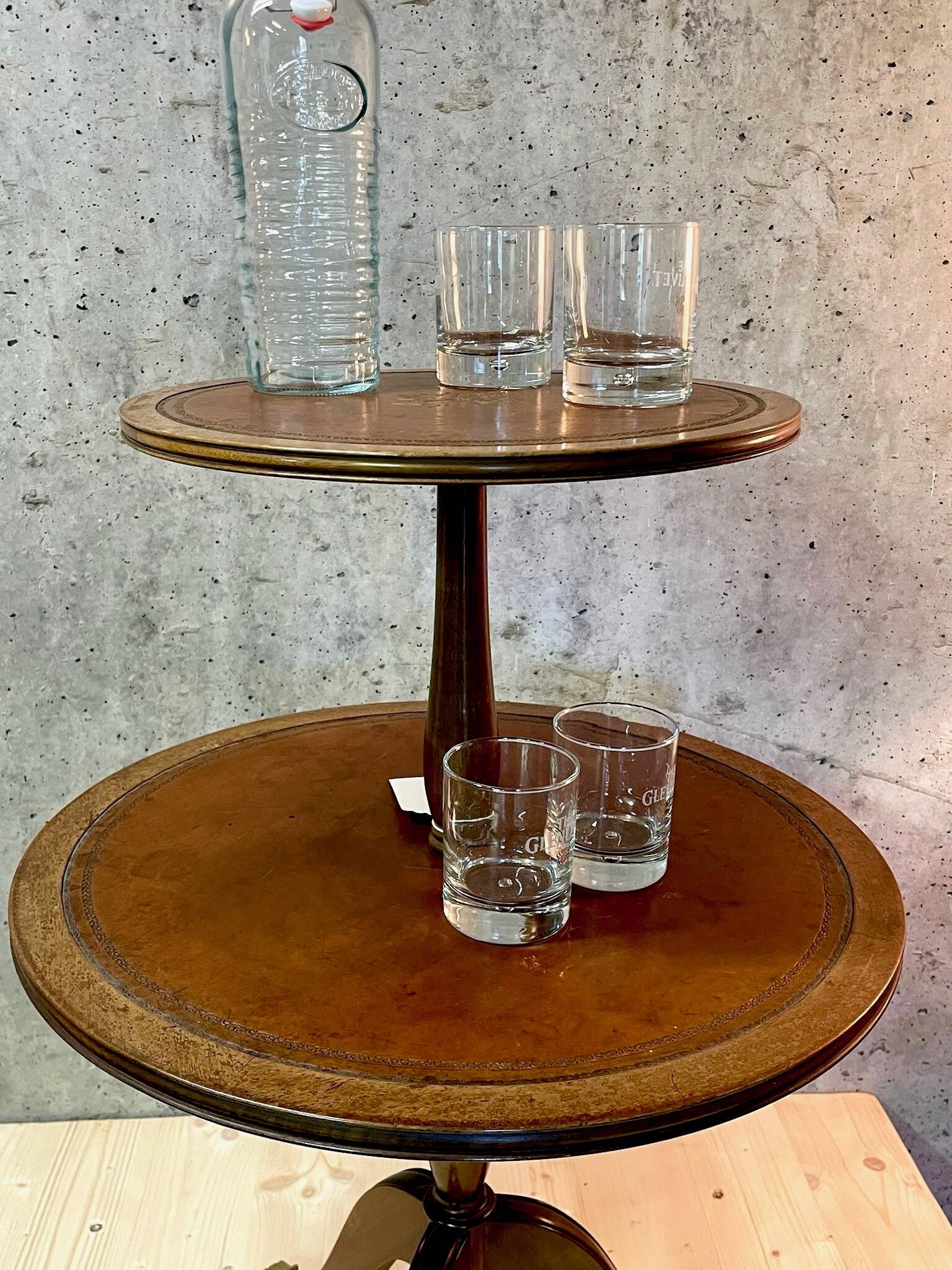 silent servant leather and mahogany