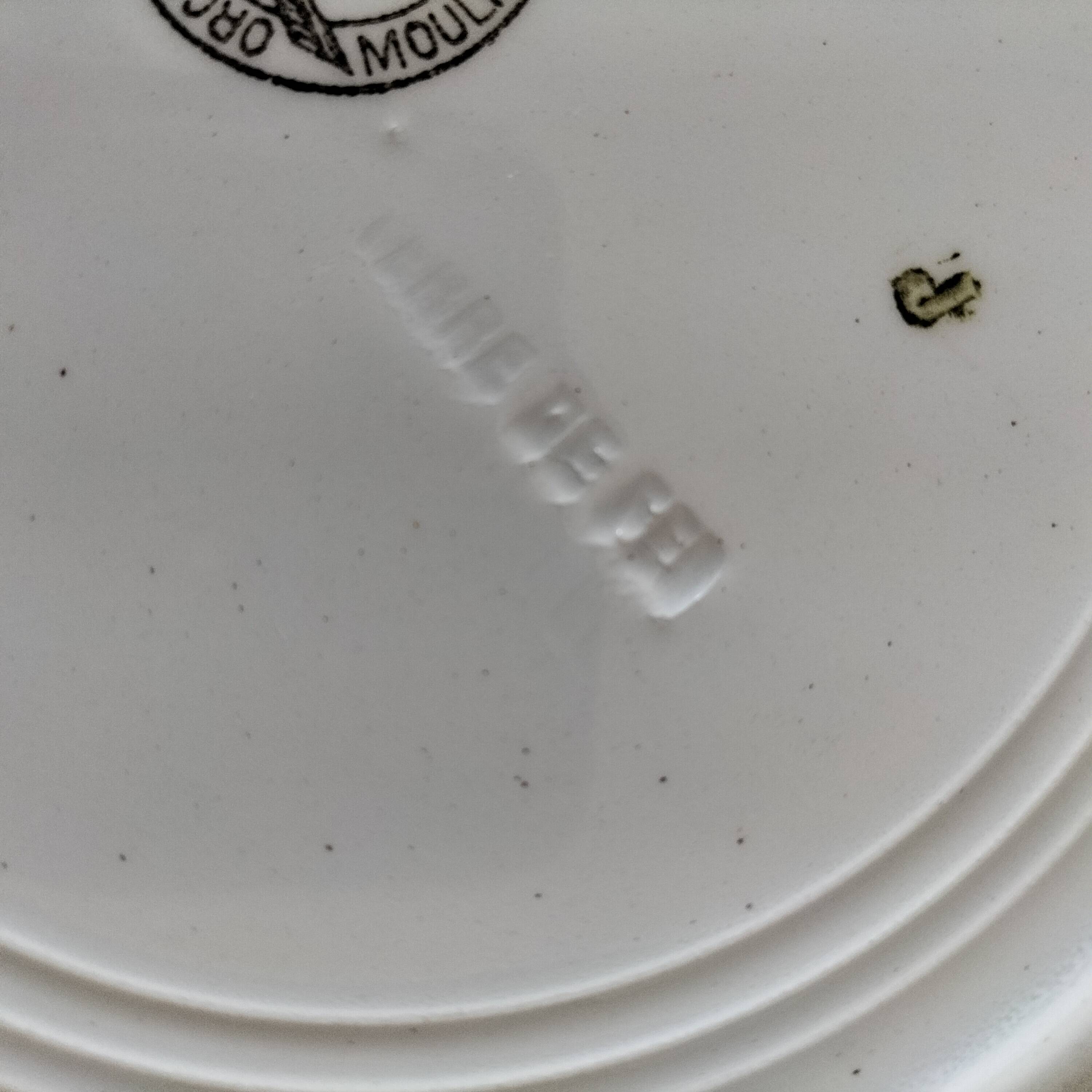 Moulin des Loups model Canada plates