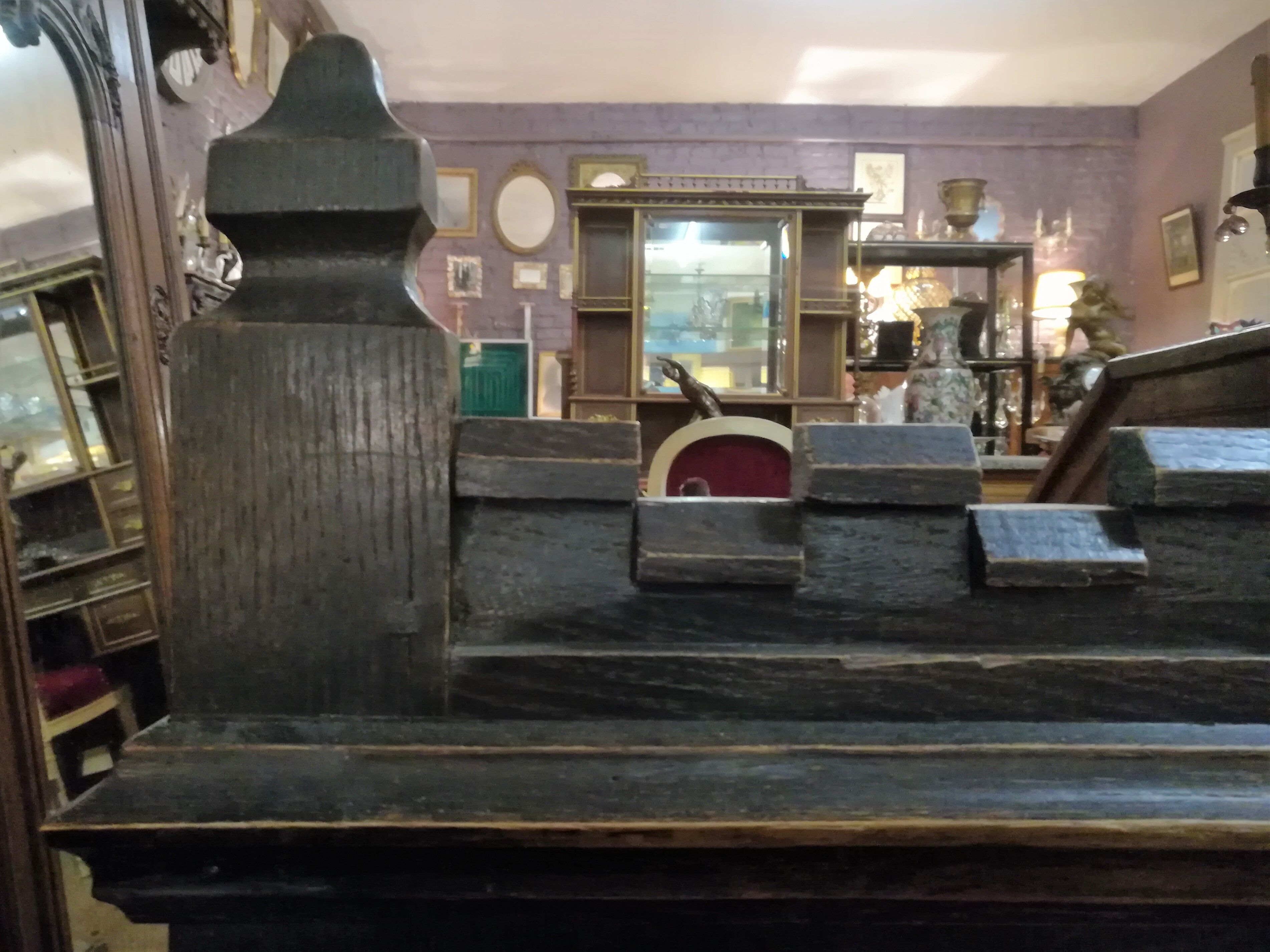 Bench chest oak end XIX