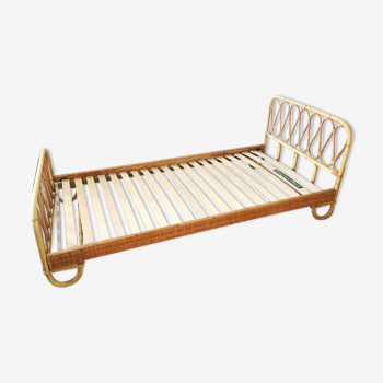 Bench - vintage rattan bed
