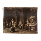 Photo 1900 of the Louvre Museum