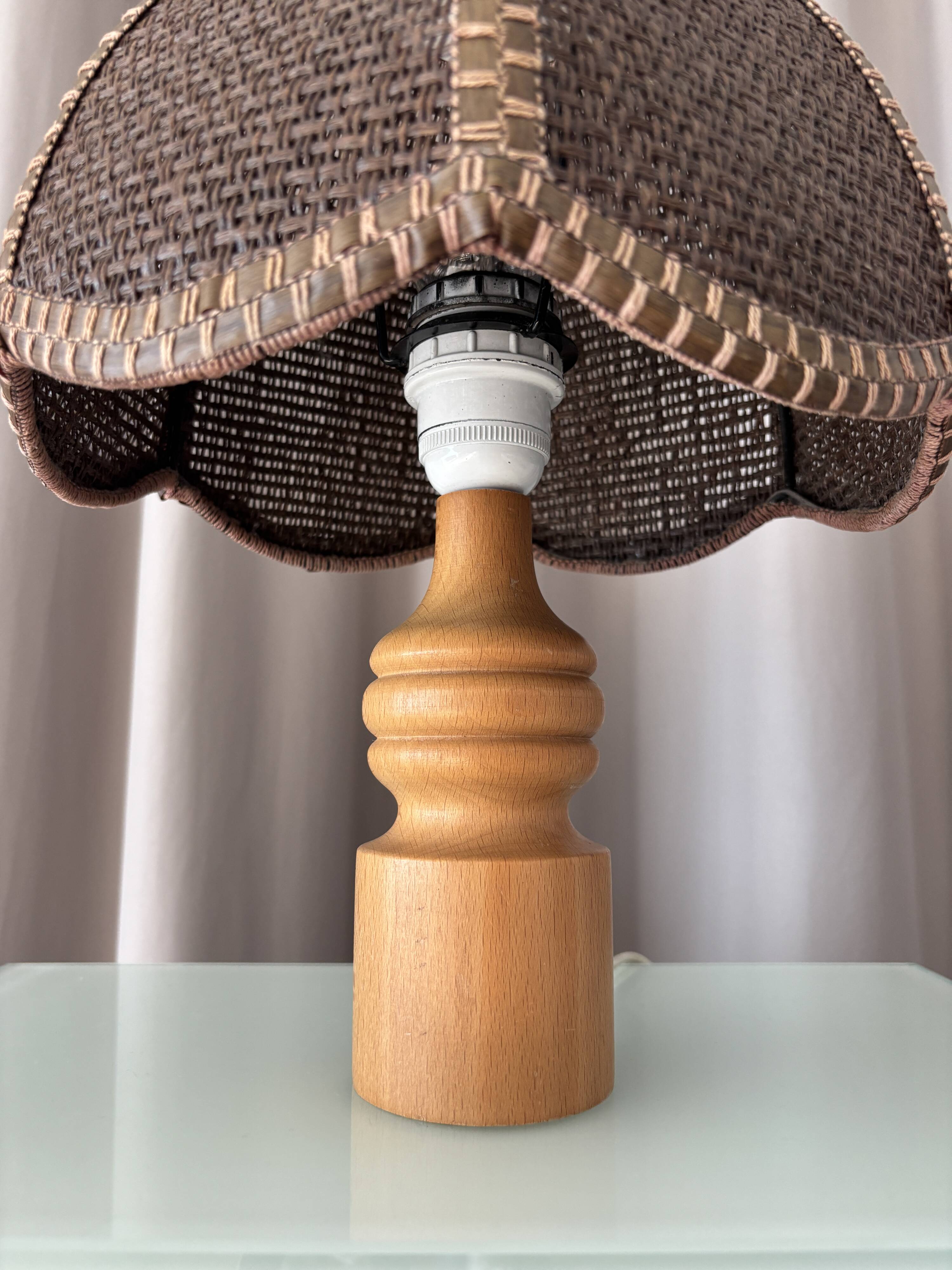 Vintage Woven Table Lamp – Wood & Rattan – 1970s
