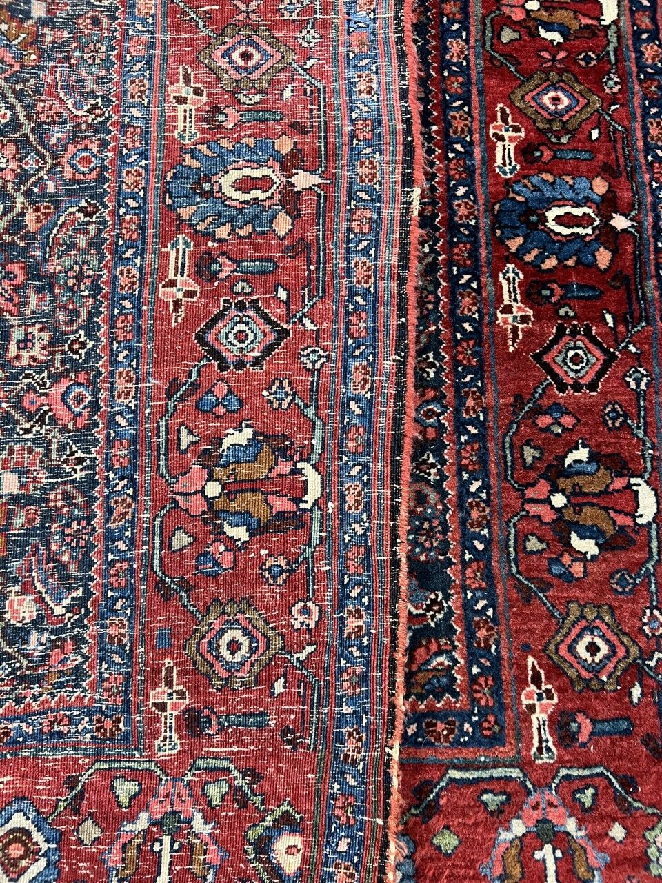 Handmade bijar rug