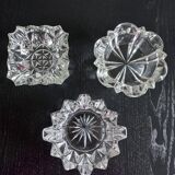 3 glass ashtrays