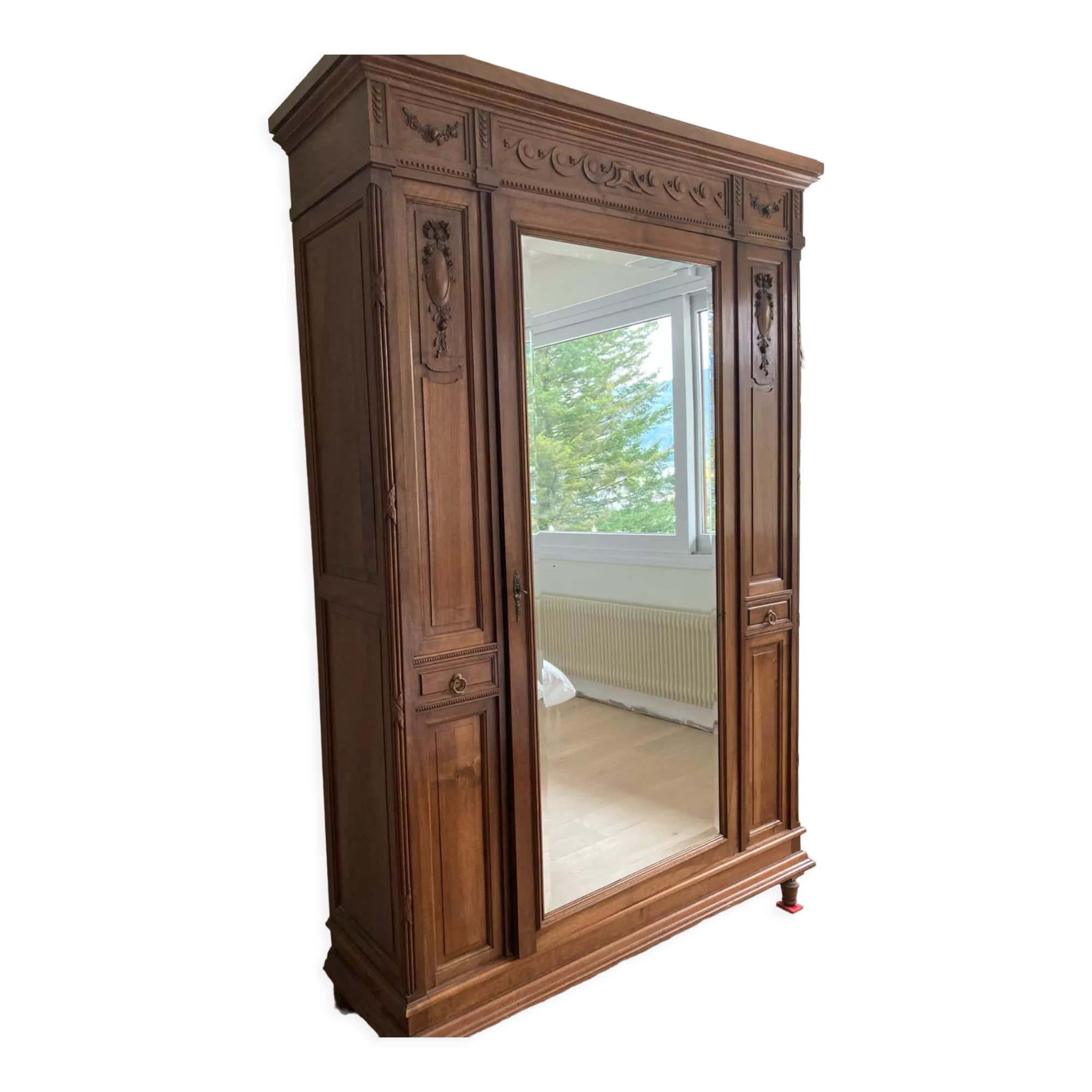 High cabinet mirror door and interior shelves