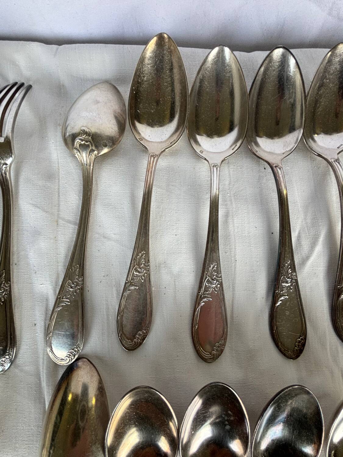 Silver metal cutlery