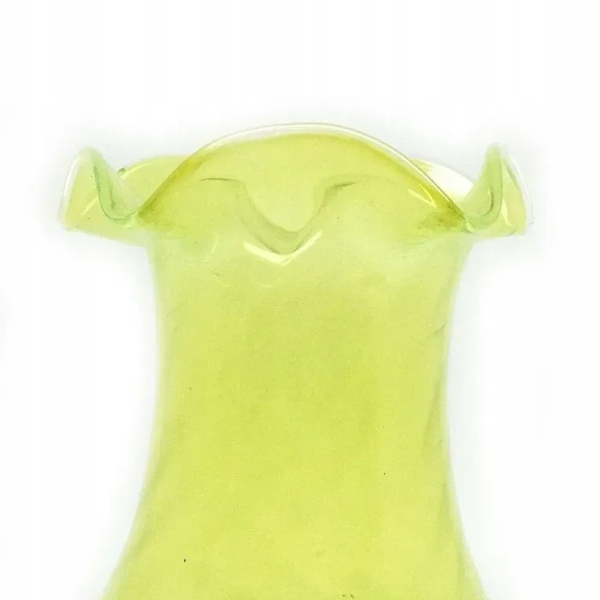 O6W Vase with Ruffle Huta Ząbkowice Fiedorowicz