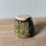 Petit vase en grès émaillé vert rustique