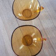 2 tasses à thé en verre ambré  Vereco