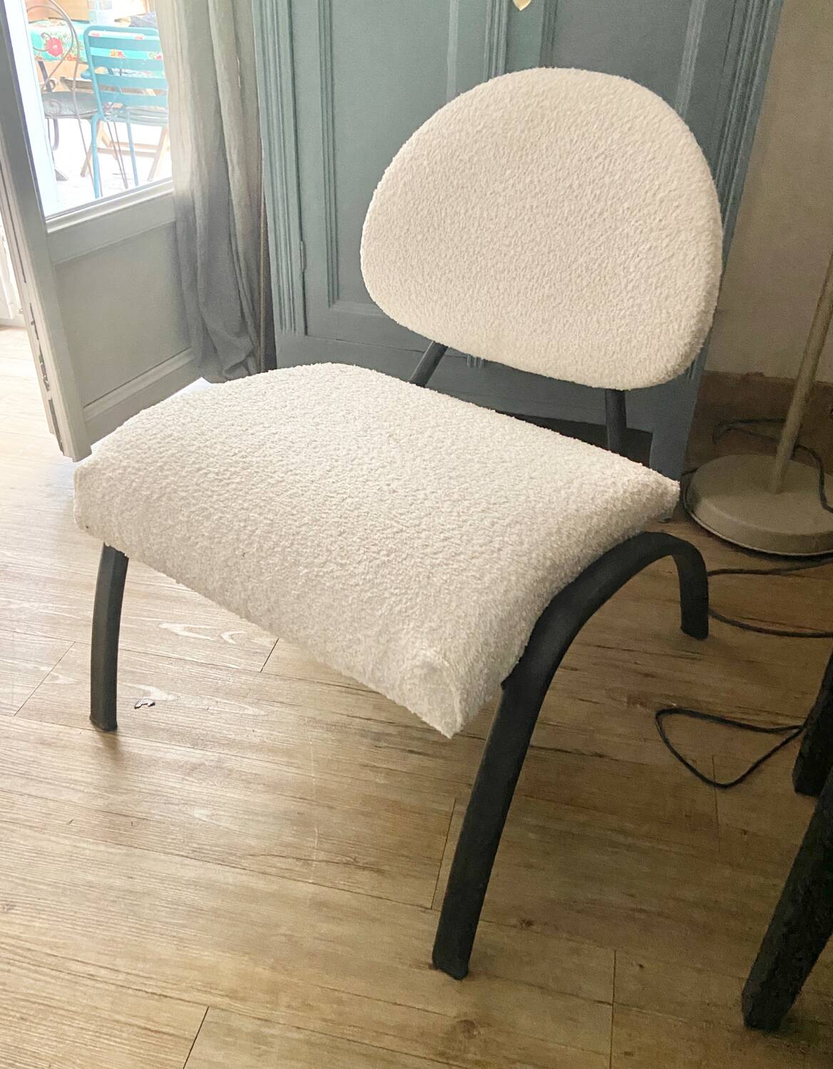 Fauteuil blanc bouclette