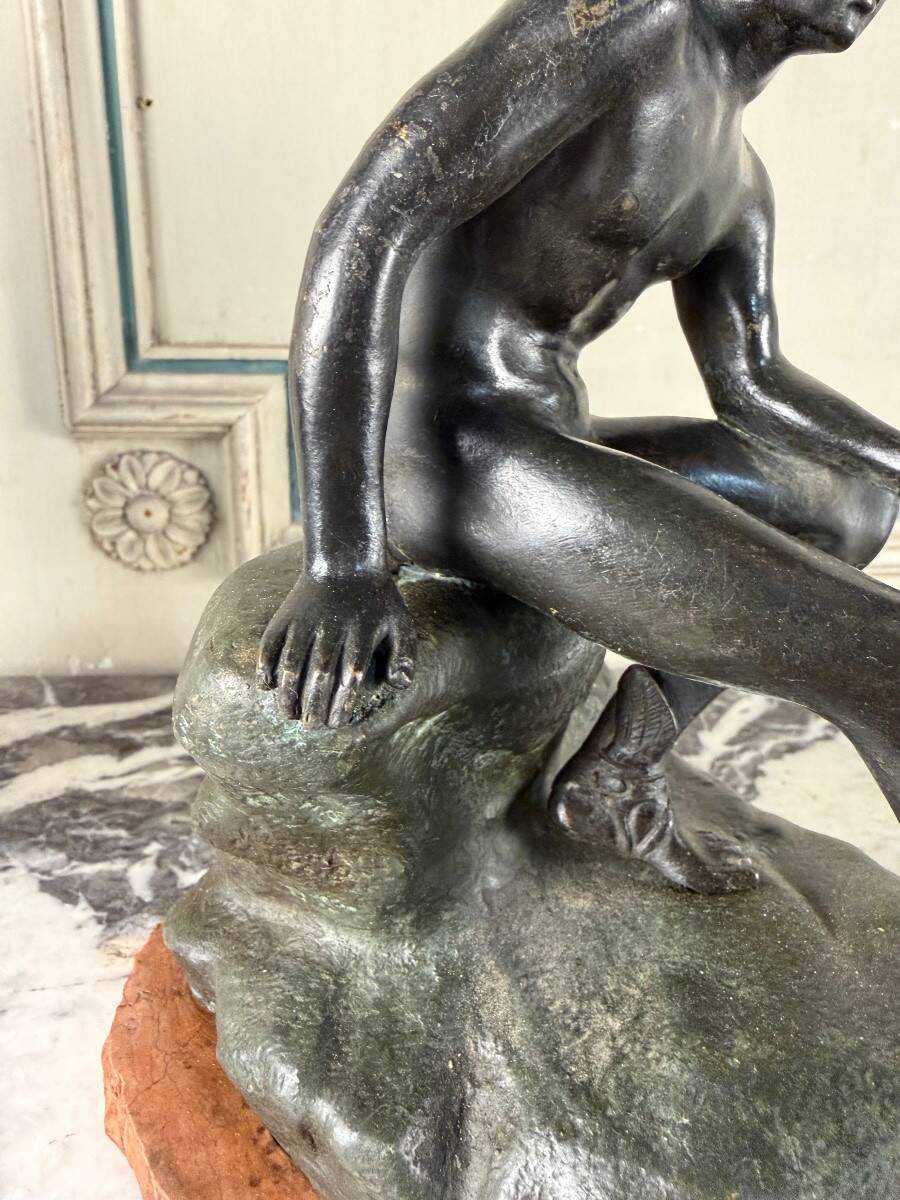 Hermès au repos, bronze Grand Tour, patine noir et verte, XIXème siècle
