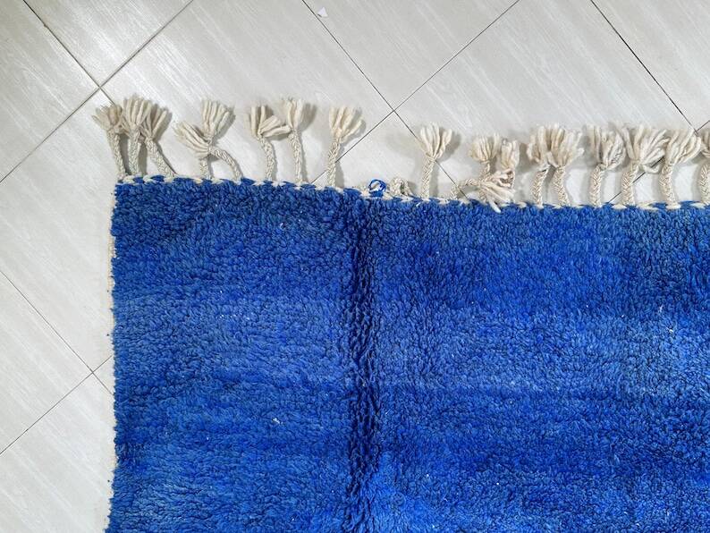 Traditional wool rugs 250cm x 150cm