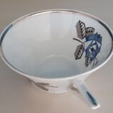 Service of cups and milk jar in fine porcelain from Limoges Art Deco