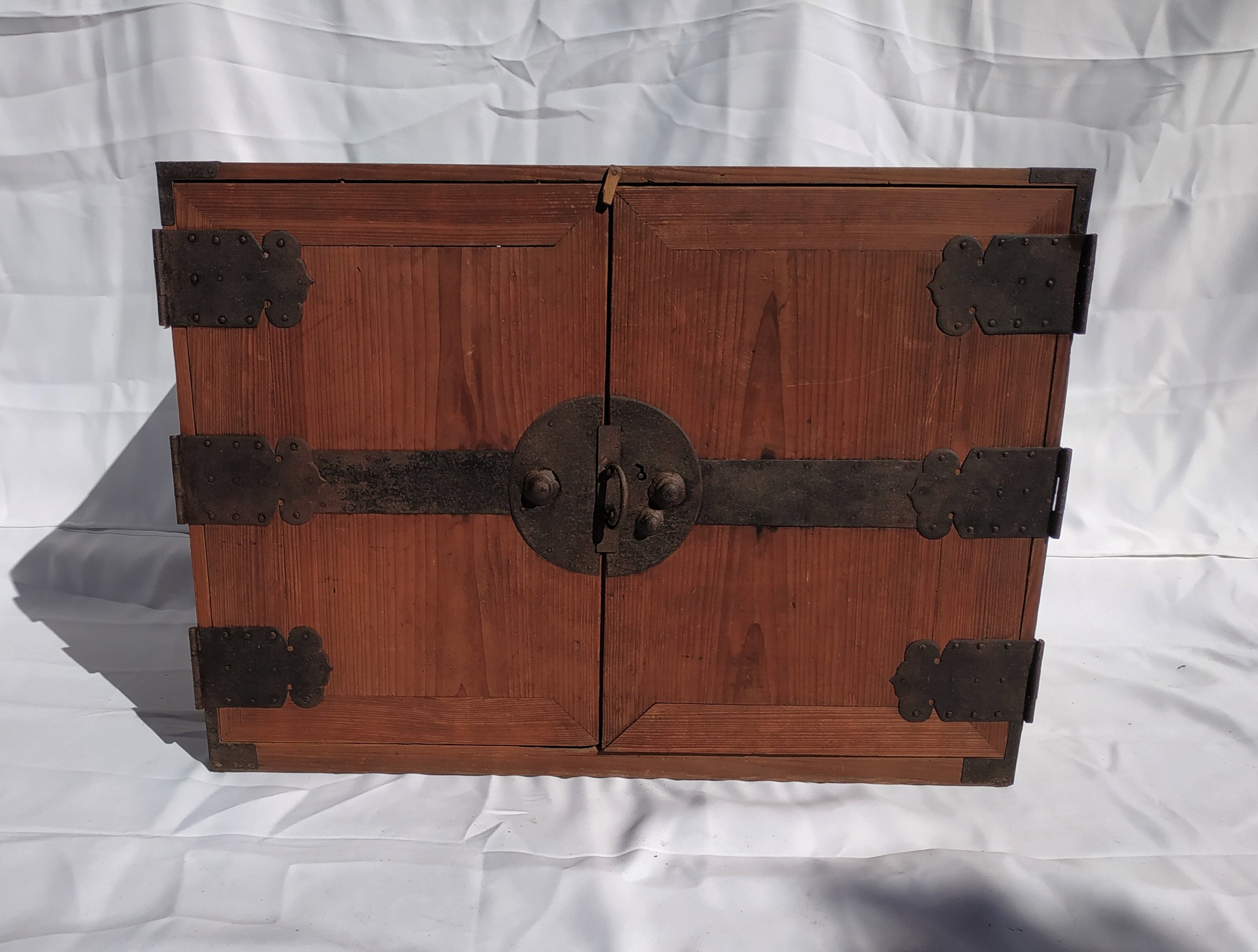 Bottom box Japan 19th second half 19th