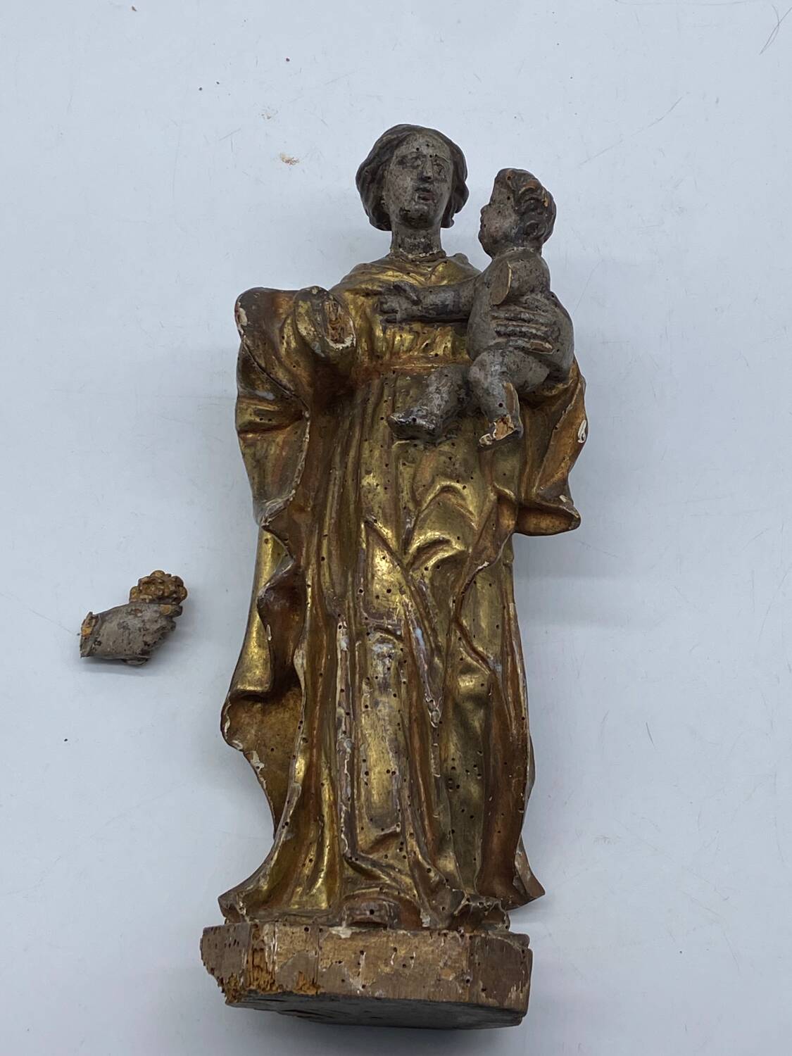 Antique wooden sculpture, Virgin and Child, 17th century