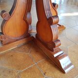 Oval extendable dining table in solid cherry wood