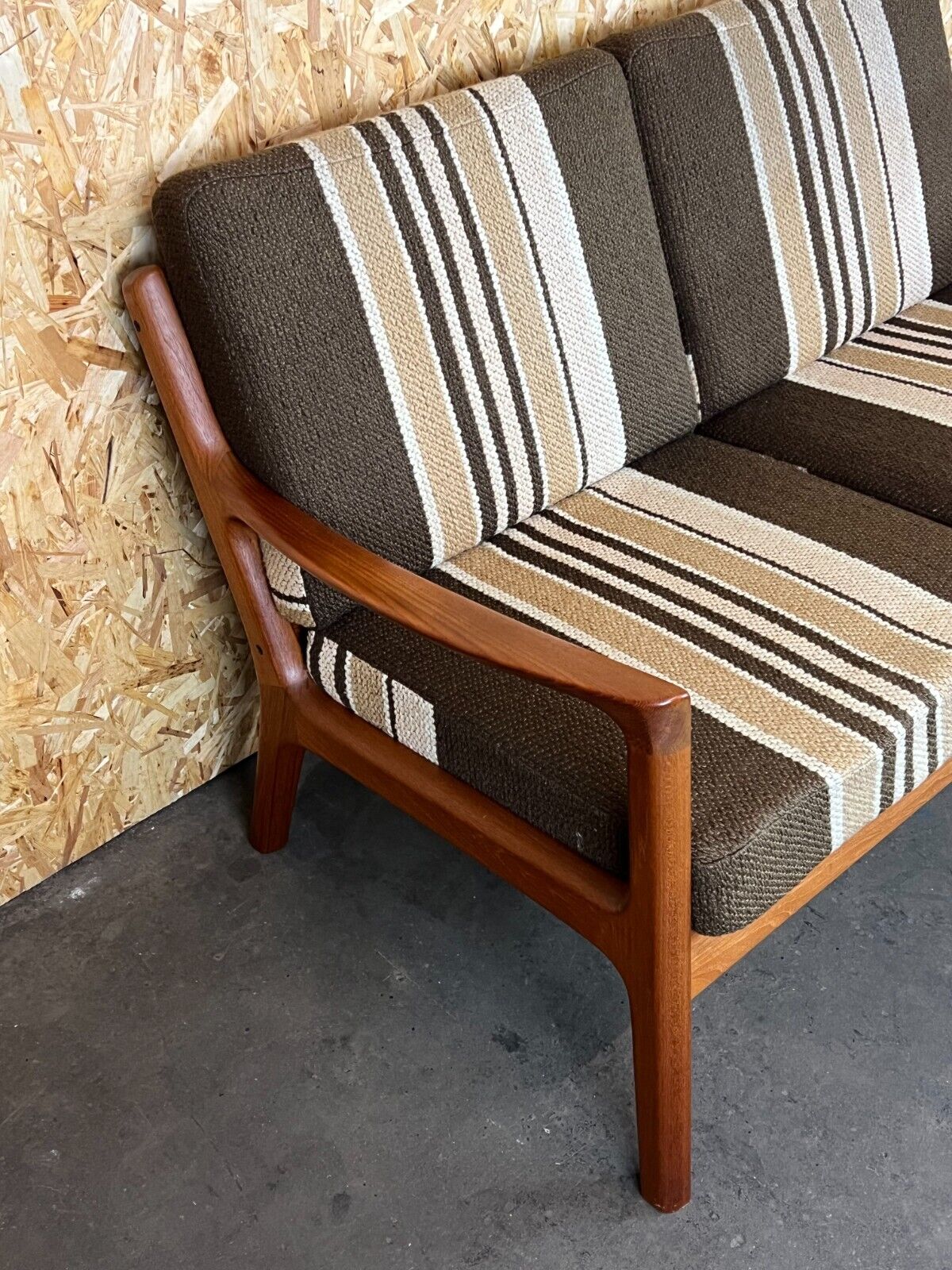 Two-seater canapé by Ole Wanscher, Cado, France & its Danish design, 60s 70s teak.