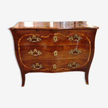 Commode galbée d'époque XVIIIème siècle