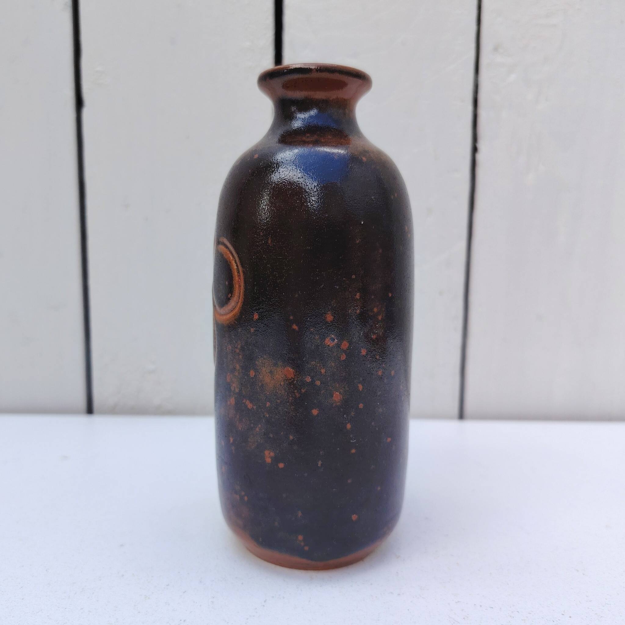 Single flower vase, pottery La Colombe, M. Brault
