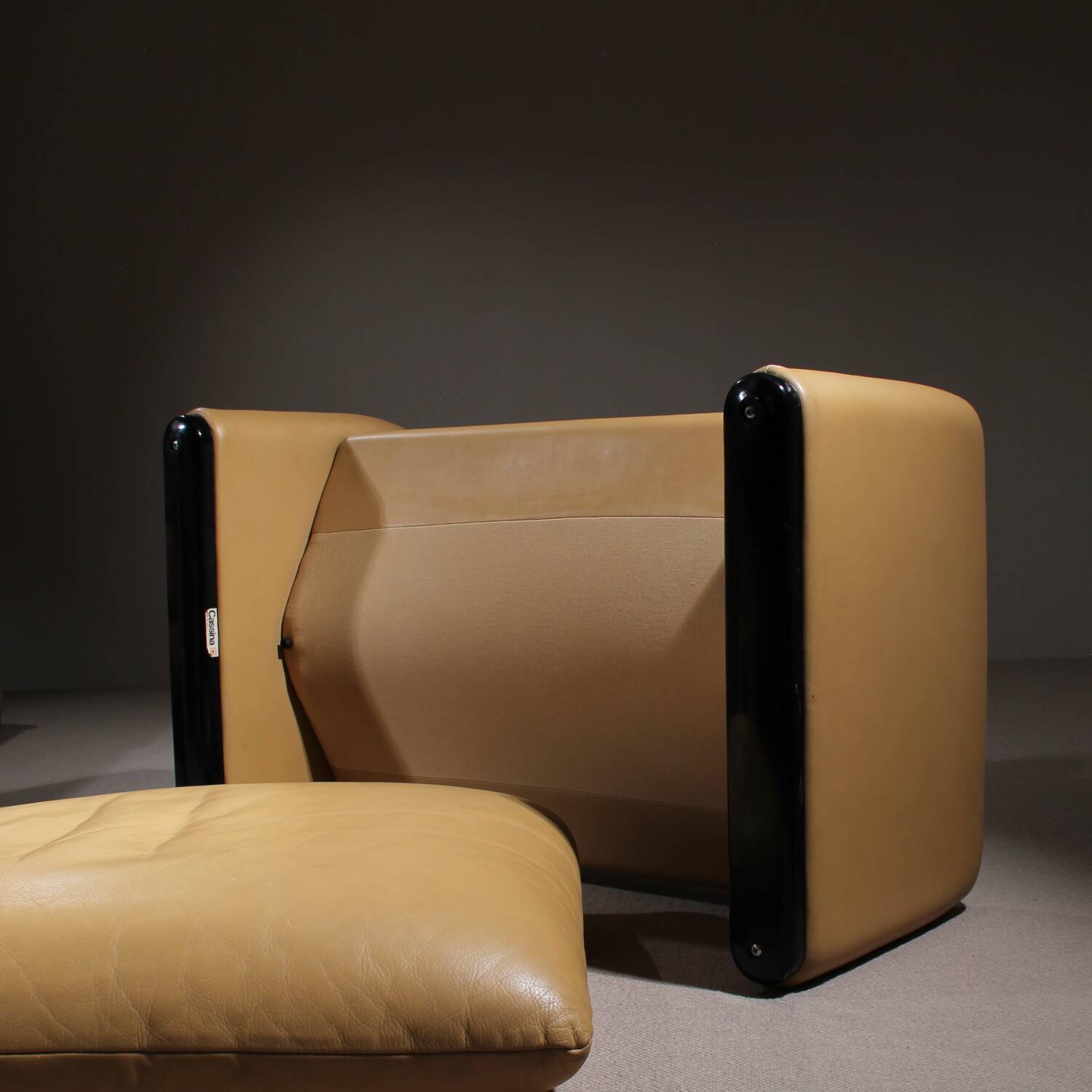 Leather Ottoman ‚Maralunga‘ by Vico Magistretti for Cassina | Italy 1973