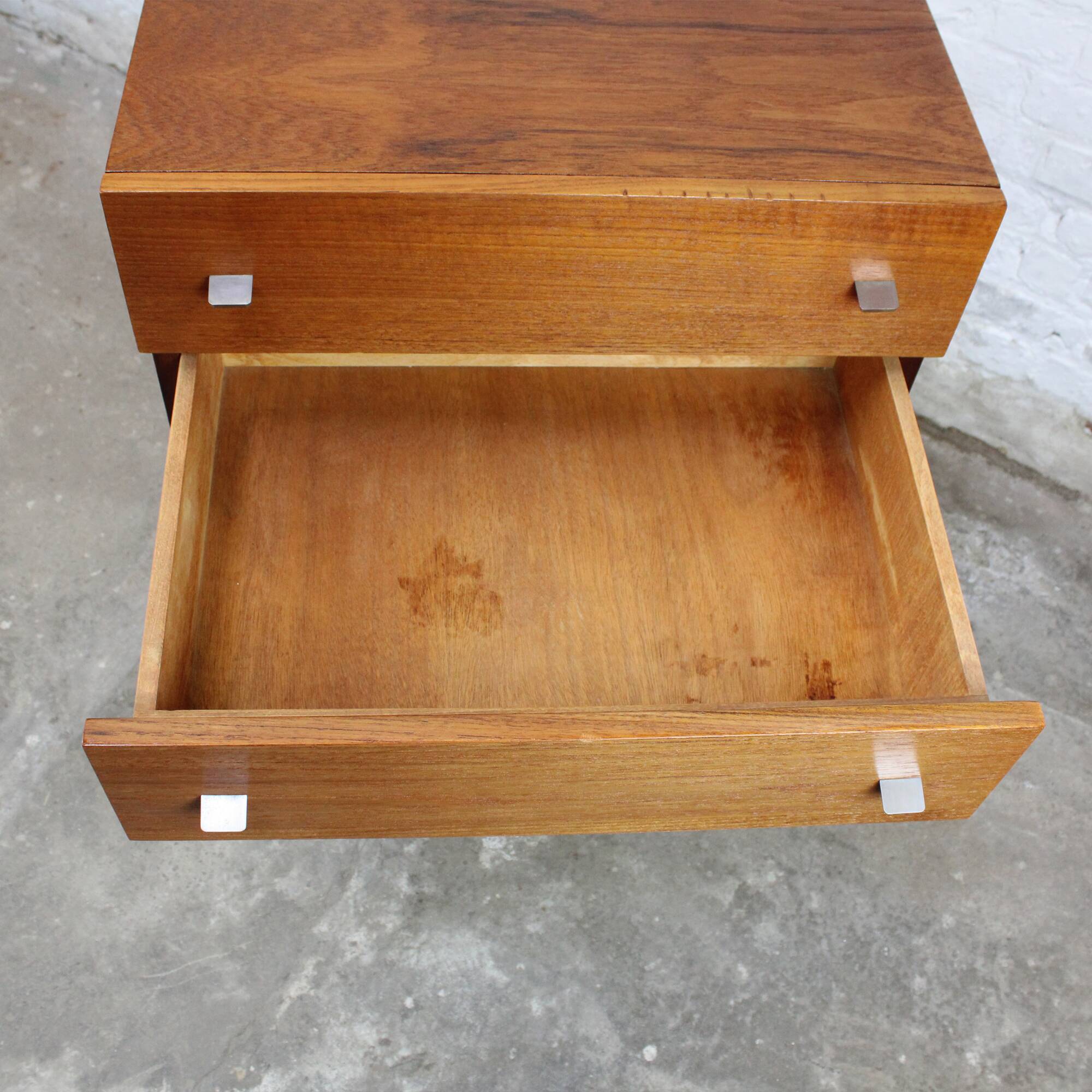 "664" model chest of drawers by Pierre Guariche for Meurop 1960s