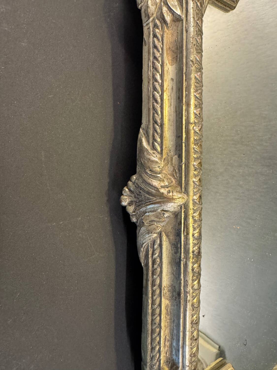 Silver metal mirror tray