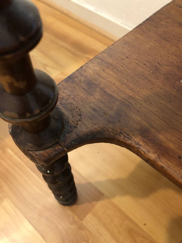 Secrétaire ancien pieds en bois tourné