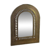Miroir ancien doré à décor sculpté de style ethnique