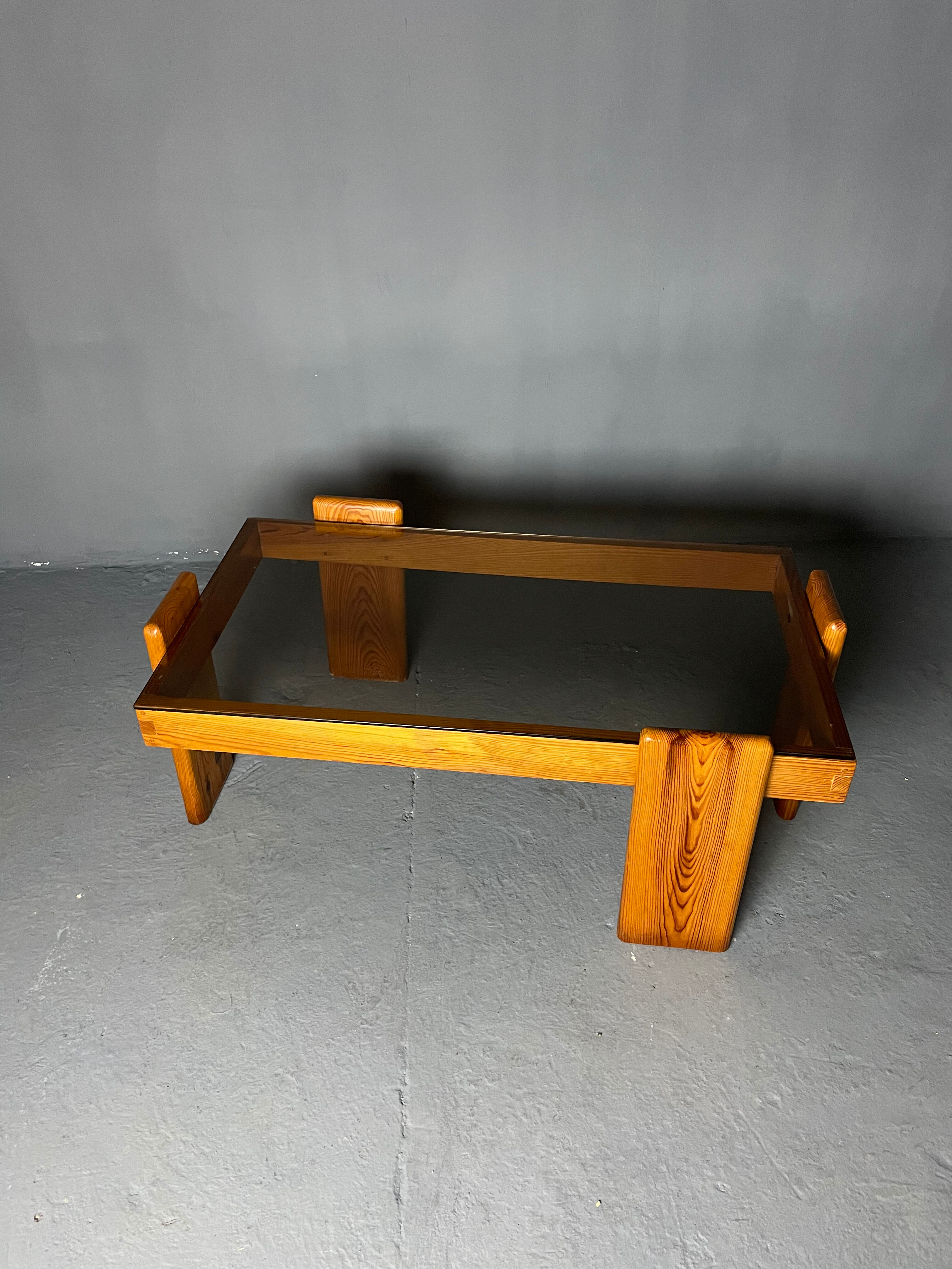 Pine coffee table & glass top