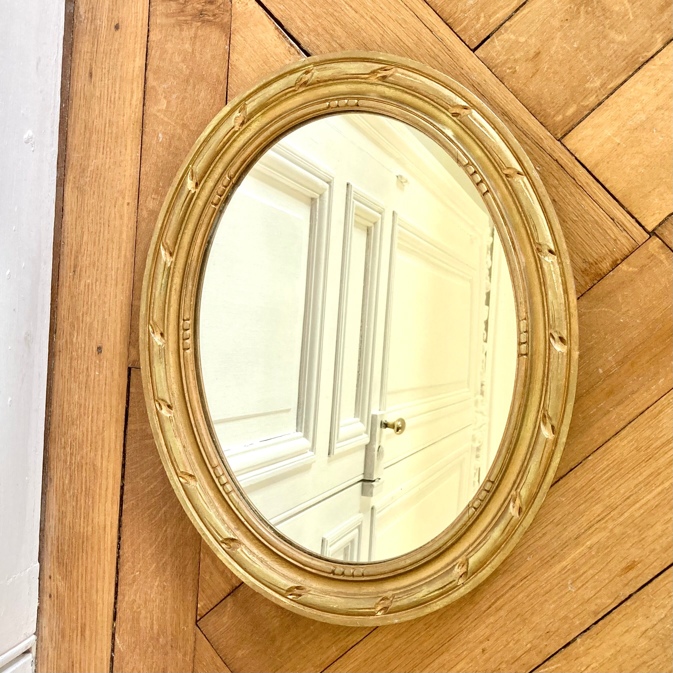 Golden wooden mirror 48x38 cm
