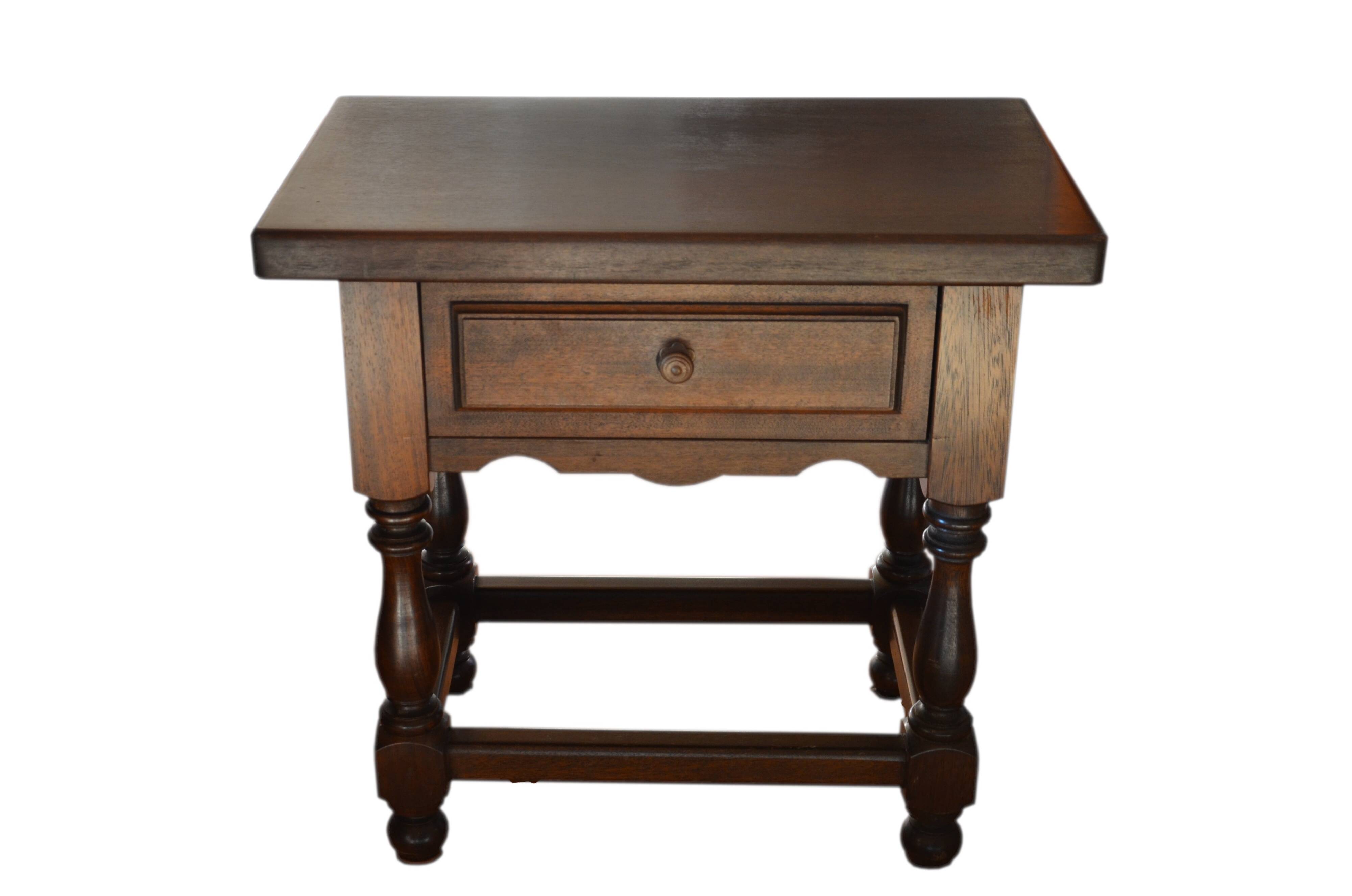 Solid oak bedside table, 59x37x57cm