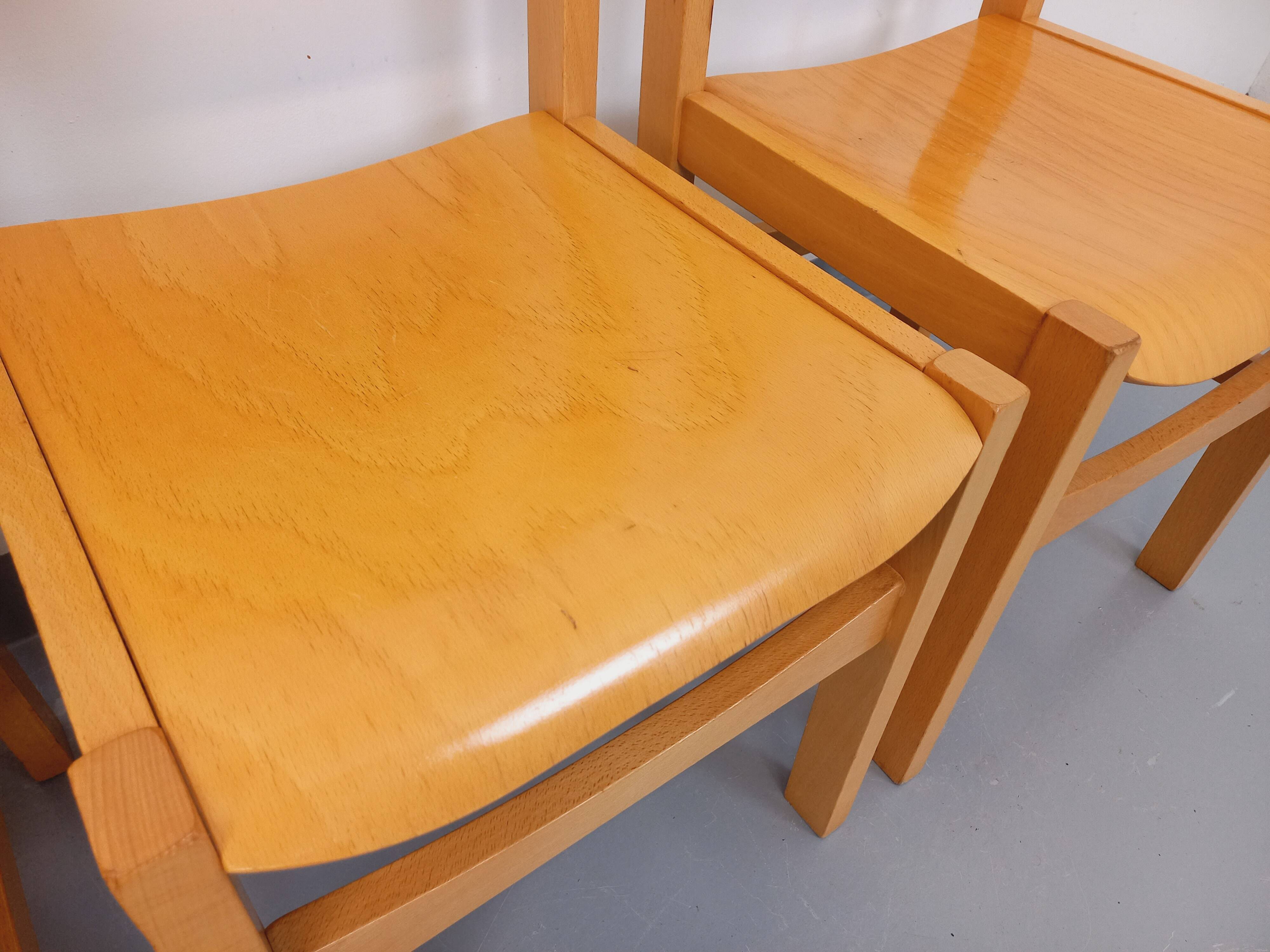 Set of 4 minimalist vintage beechwood chairs from the 80s