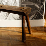 Tripod cowherd stool