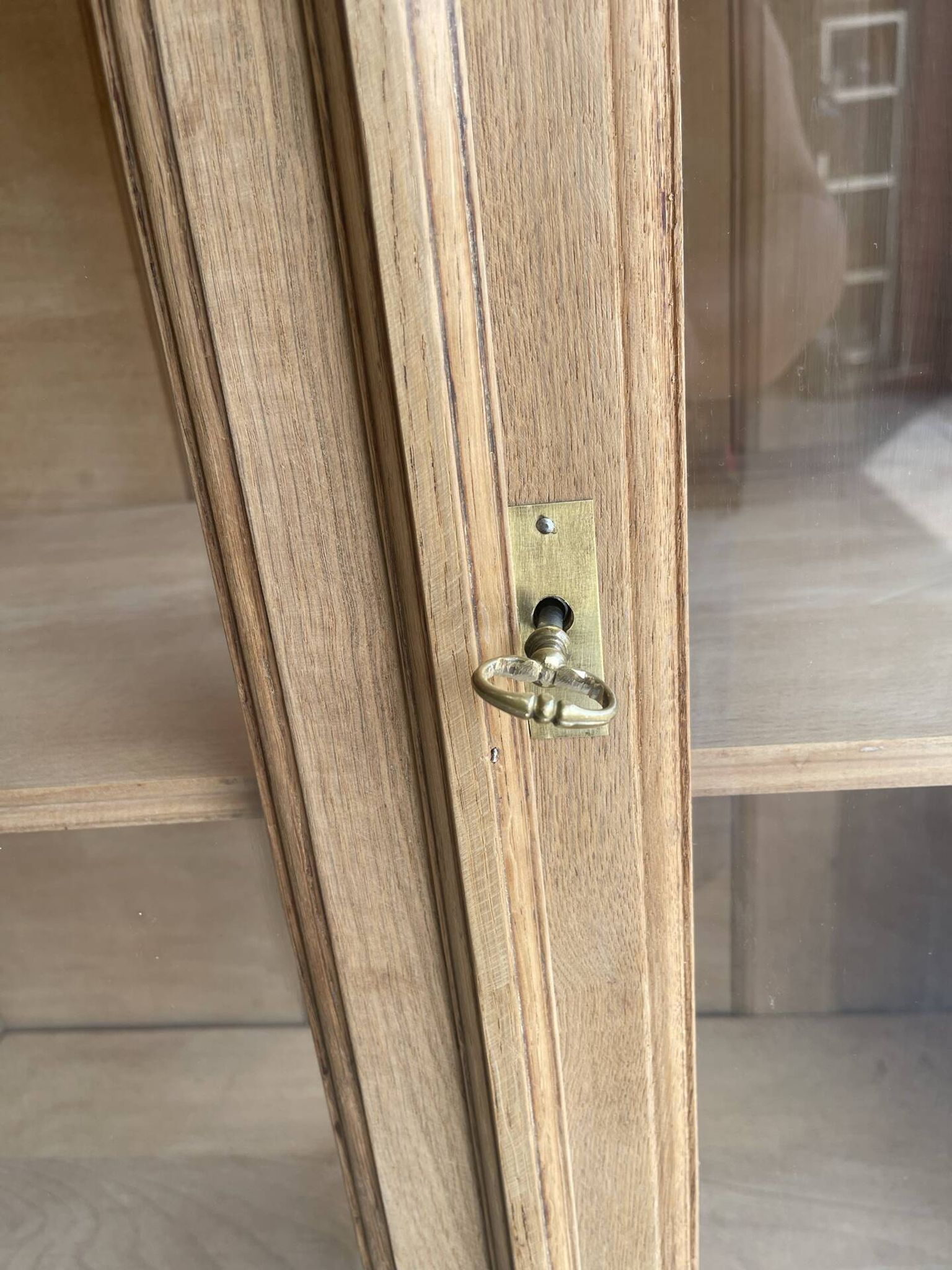 Armoire vitrée